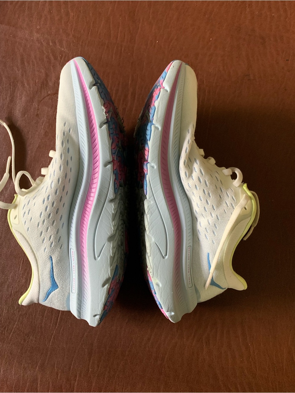 HOKA Women's Kawana Shoes Size 7 - Picture 6 of 7